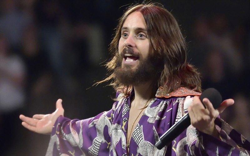 o-Jared-leto-epixeirise-na-sampotarei-ton-Joker-tou-Joaquin-phoenix