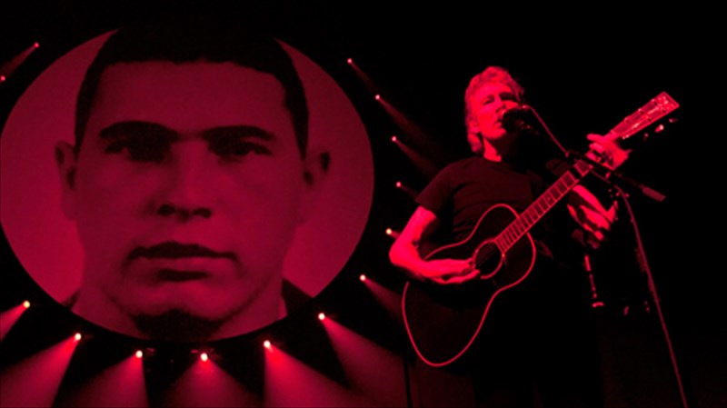 o-roger-waters-kai-to-wall-tou-telika-sto-oaka