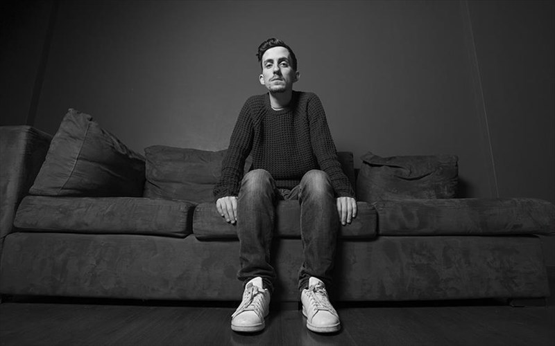 paris-leontios-oi-mimoi-tou-ironda-apeikonizounta-diaxronika-motiba-tis-anthropinis-sumperiforas