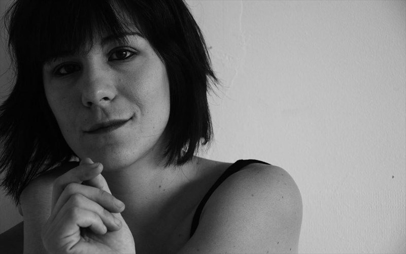 basiliki-sarantopoulou-akou-ton-gianni-ritso-mila-gia-tin-istoria-pou-oi-neoteres-genies-agnooume