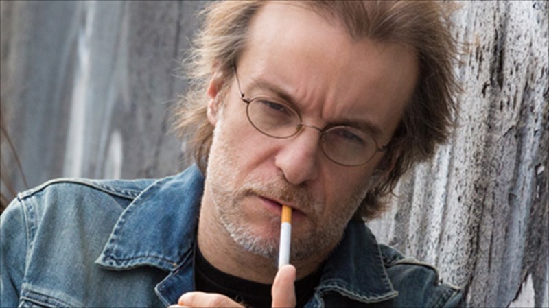 o-miltos-pasxalidis-sto-kokkino