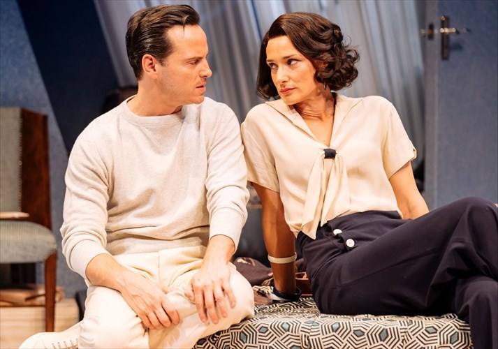 present-laughter-tou-noel-kaouarnt-apo-to-old-vic-sto-megaro