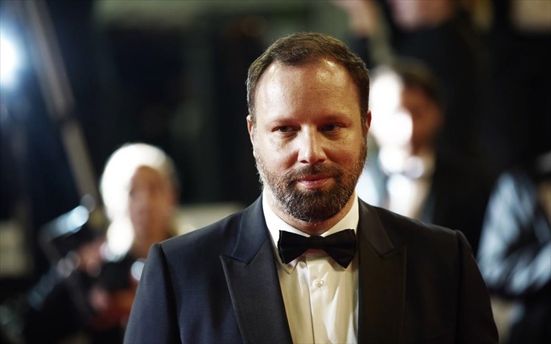 o-giorgos-lanthimos-etoimazei-mini-seira-gia-ton-mustiriodi-clark-rockefeller