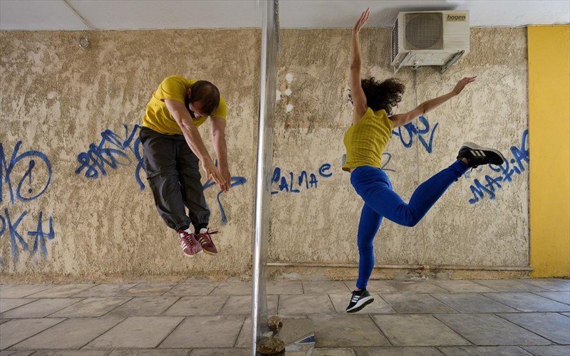 oi-oxi-paizoumeurbandig-project-mas-ksenagoun-sto-istoriko-dourgouti