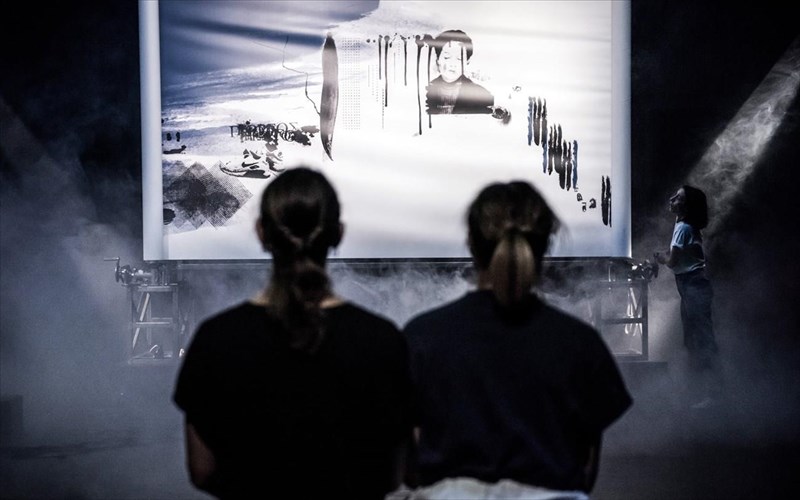 nero-tis-kolonias-murisan-sunaisthimata-sto-ethniko