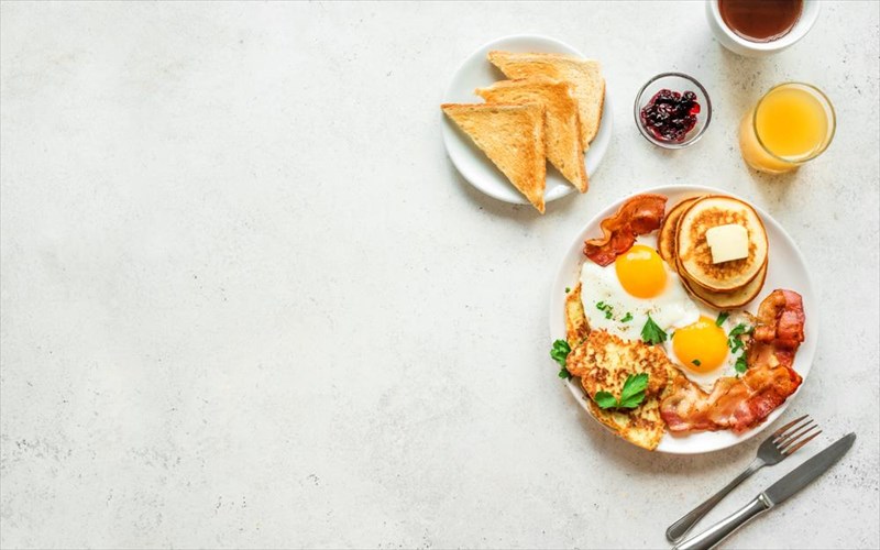 pente-diaforetikes-epiloges-gia-apolaustiko-proino-stin-athina