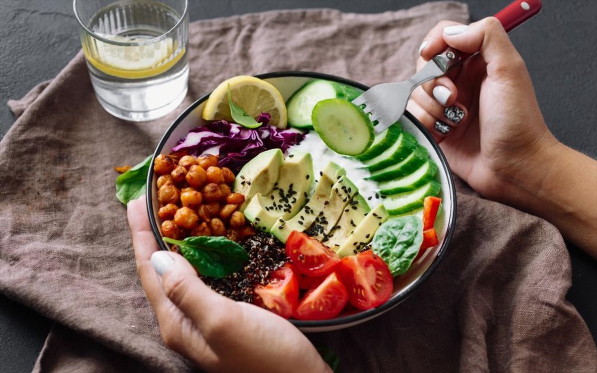 diatrofi-diaita-salata