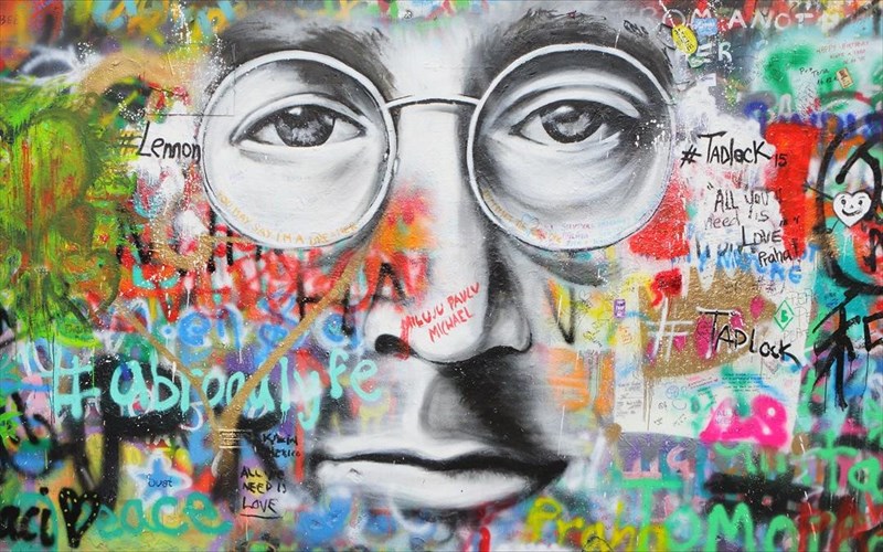 yoko-ono-meta-apo-39-xronia-o-John-lennon-mou-leipei-akoma-John-lennon-mou-leipei-akoma