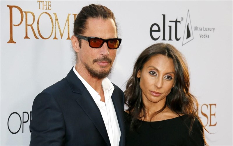 i-xira-tou-chris-cornell-kai-oi-soundgarden-tha-lusoun-tis-diafores-tous-sta-dikastiria