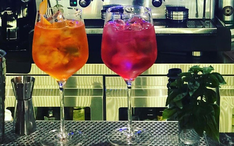 sabbata-me-aperitivo-sto-let-it-bee