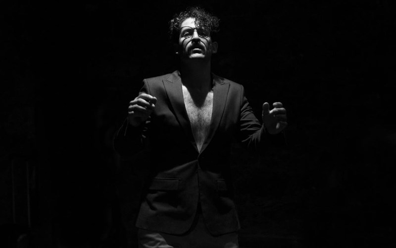 me-deutero-masterclass-o-nikolas-androulakis-sto-suxrono-theatro-nikolas-androulakis-sto-suxrono-theatro