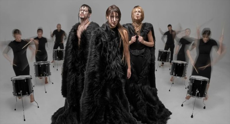 o-aris-mpiniaris-anebazei-tin-ilektra-tou-sofokli