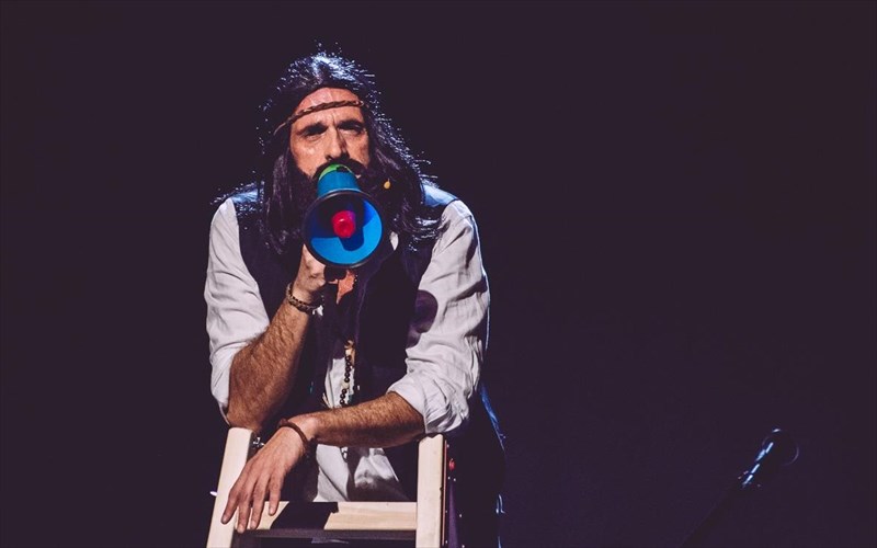 keimena-mousikes-kai-tragoudia-tou-nikola-asimou-ginontai-parastasi