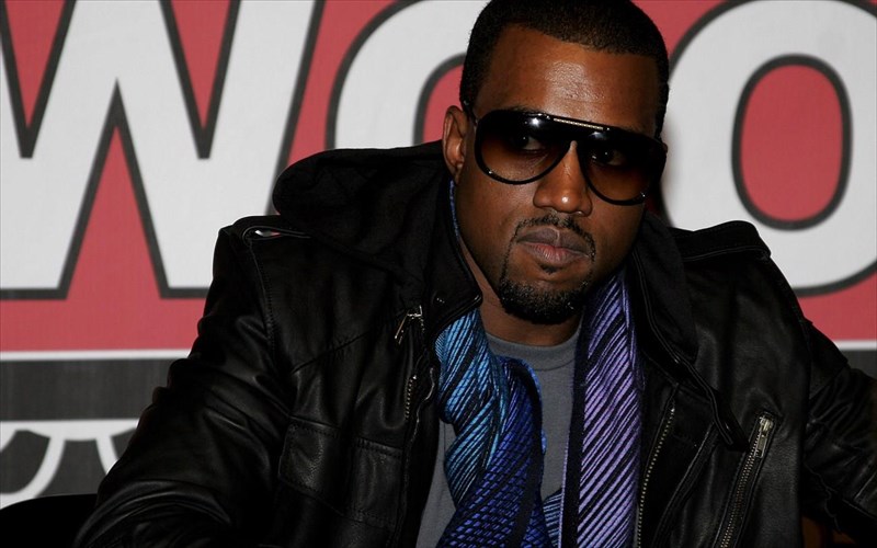 o-kanye-west-giortase-tin-gennisi-tou-xristou-me-enan-gospel-disko