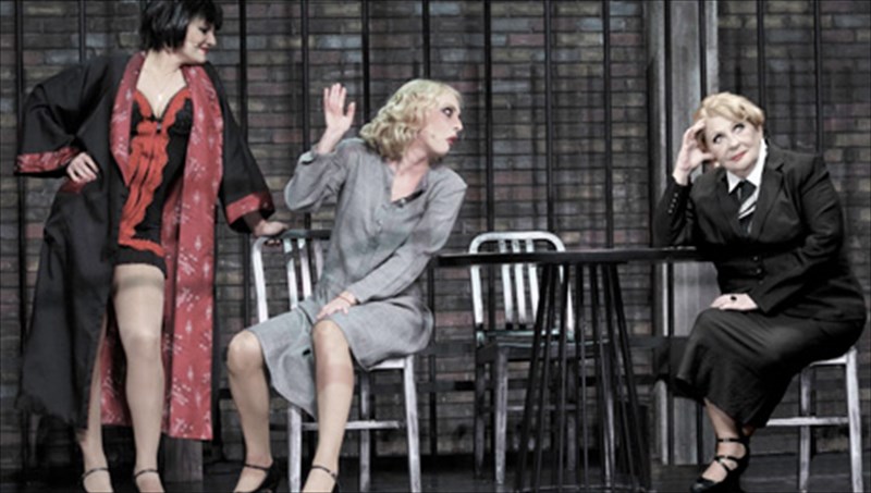 chicago-epistrefei-ton-septembrio-sto-pallas