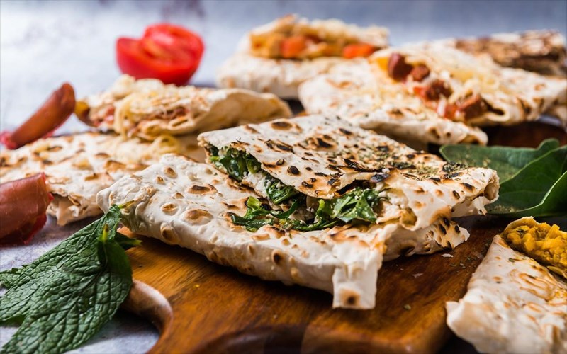 to-food-truck-sterionei-kai-kanei-egkainia