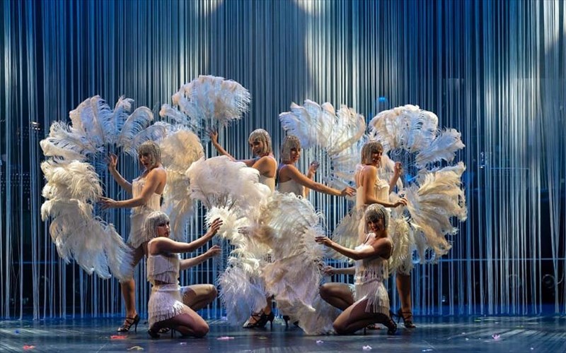 chicago-se-ruthmousmprontgoueio-fantasmagorikos-kosmos-tou-giannikaklea