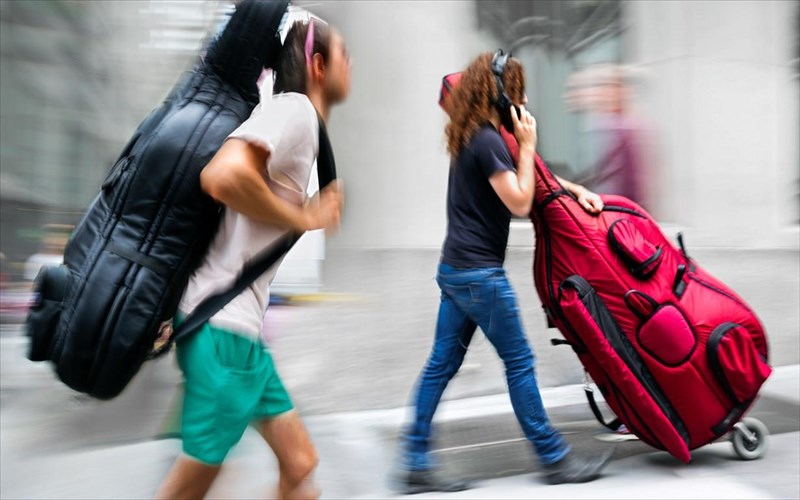 i-yamaha-zita-apo-tous-pelates-tis-na-min-krubontai-stis-thikes-mousikon-organon