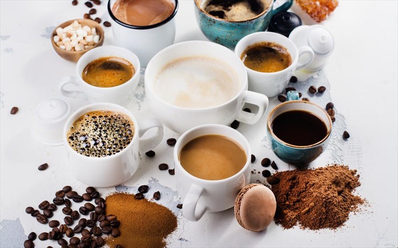 mas-paxainei-o-kafes-kafes