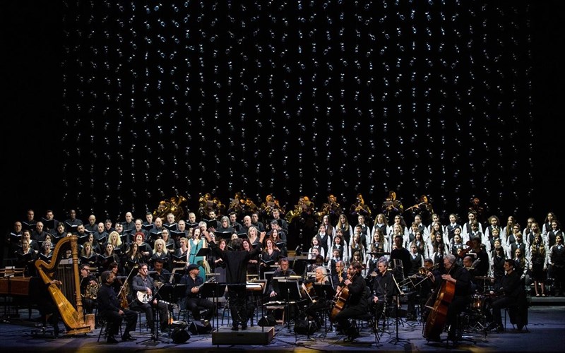 i-epoxi-tis-melissanthis-tou-manou-xatzidaki-ksana-stin-els