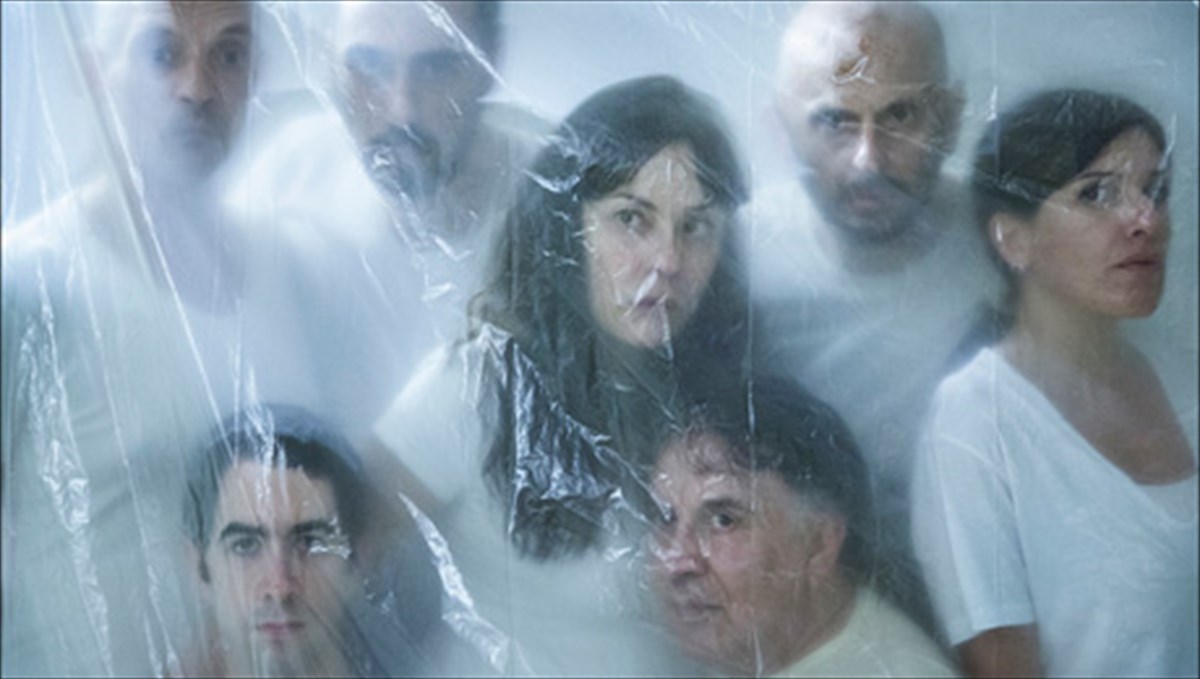 to-muthistorima-tou-gkonsalo-tabares-se-theatriki-ekdoxi