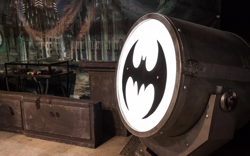 ksekinisan-ta-gurismata-tou-neou-batman