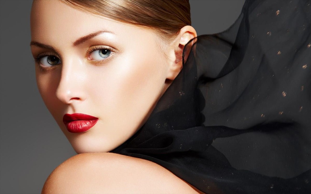 ta-pio-hot-makeup-looks-gia-bradini-eksodo