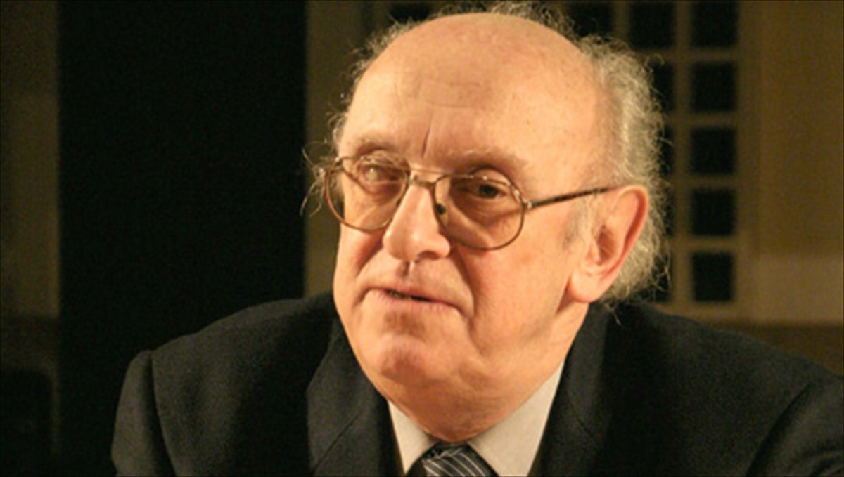 anakaluptontas-tis-omorfies-tis-erimis-athinas-me-ton-petro-markari