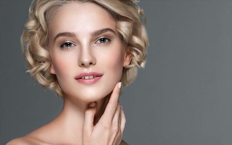 aploi-tropoi-gia-na-gurisete-piso-to-roloi-sto-prosopo-sas