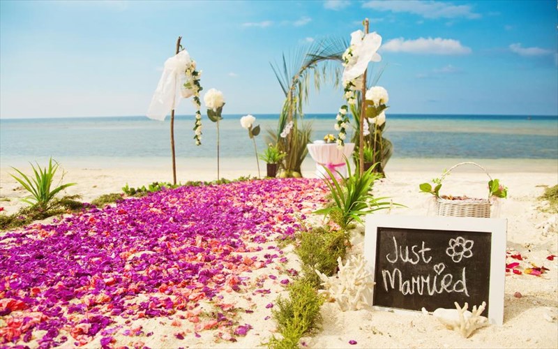 o-gamilios-tourismos-einai-sta-pano-tou