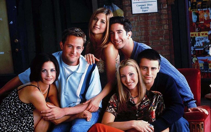 ta-filarakia-anoixto-parathuro-gia-to-reunion-apo-ton-david-schwimmer