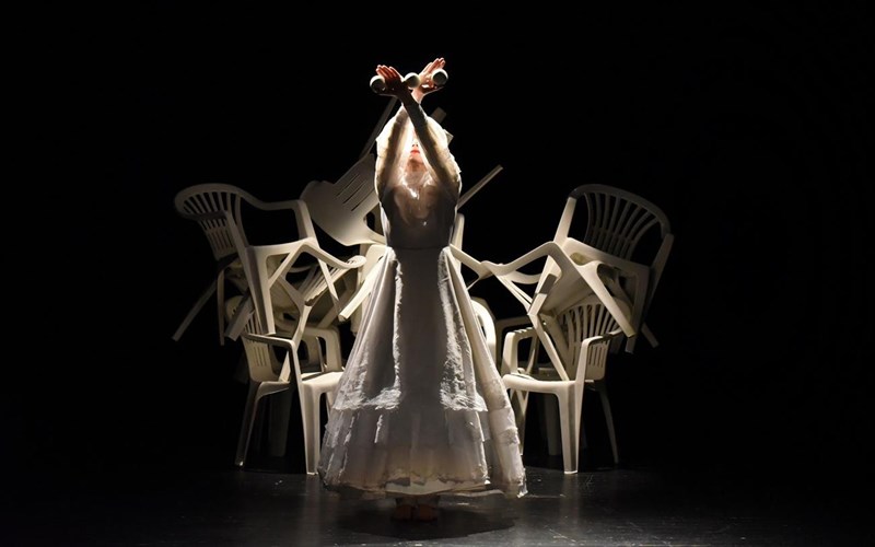 transatlantic-ena-metafeministiko-pop-rekbiem