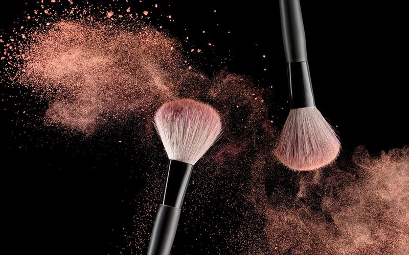 5-logoi-gia-na-stamatisete-ti-xrisi-aromatismenon-kalluntikon-logoi-gia-na-stamatisete-ti-xrisi-aromatismenon-kalluntikon