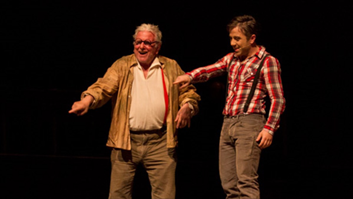 ena-paidi-metraei-t-astra-teleutaies-parastaseis