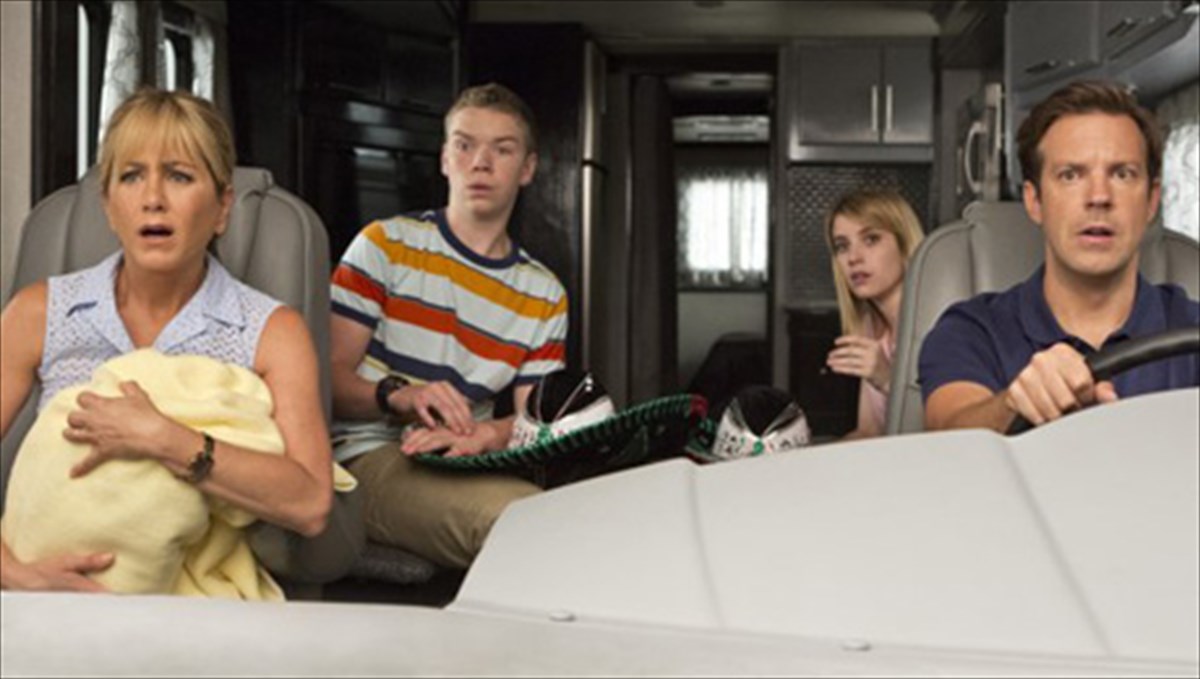 tzenifer-aniston-kinimatografiko-striptiz