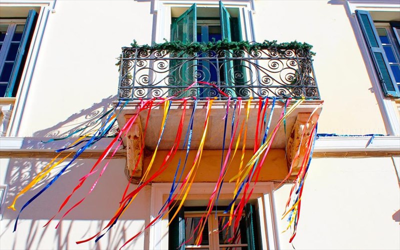 akuronontai-gia-proliptikous-logous-oles-oi-ekdiloseis-tou-dimou-athinaion-gia-to-karnabali