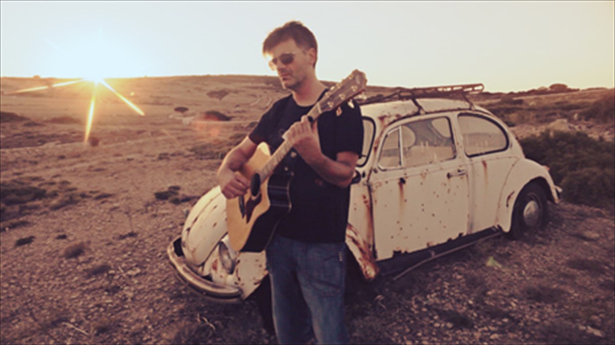 o-foibos-deliborias-apoxaireta-to-kalokairi