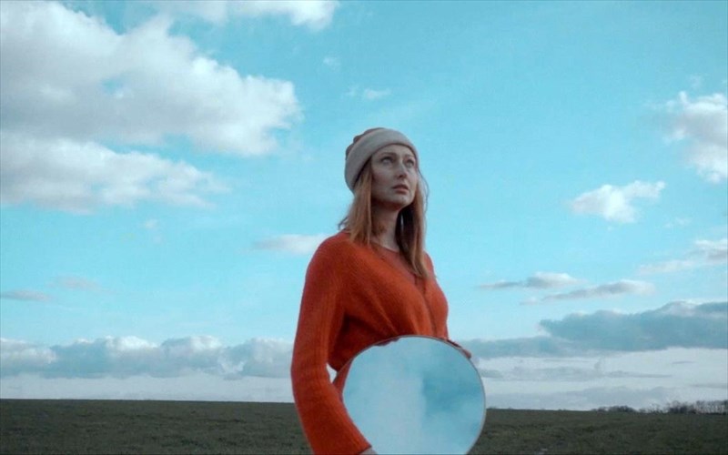 deite-to-video-apo-to-art-in-heaven-tou-mikael-delta