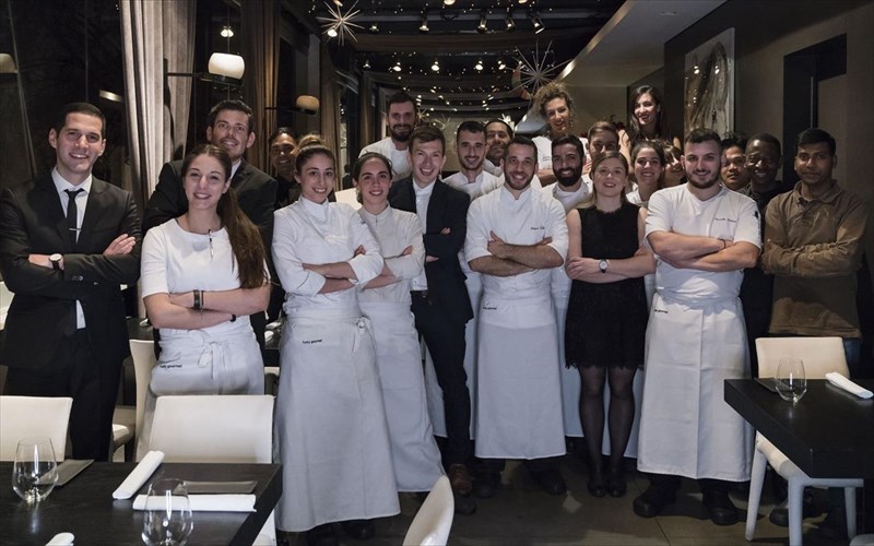 anaballetai-to-opening-tou-neou-funky-gourmet