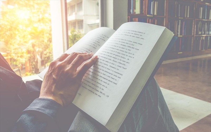 ekdotikoi-oikoi-prosferoun-dorean-e-books-kai-audio-books