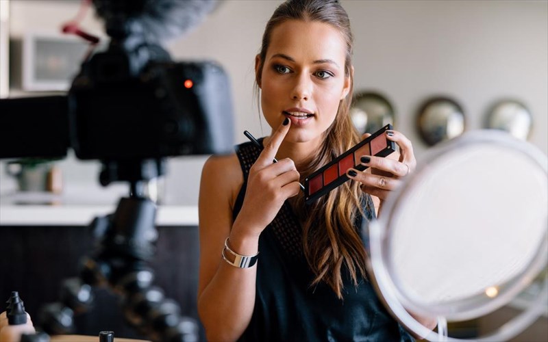 pos-na-ginete-mia-epituximeni-beauty-blogger