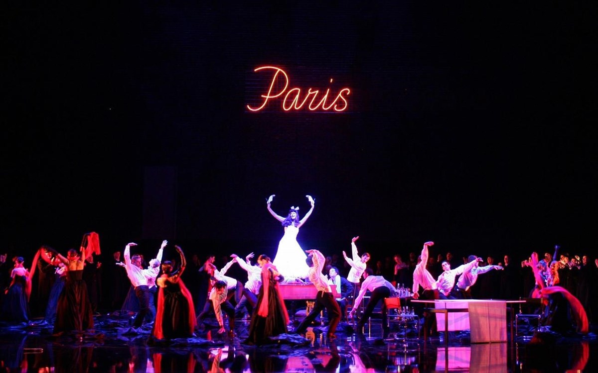 menoume-spiti--blepoume-megaro-blepoume-megaro