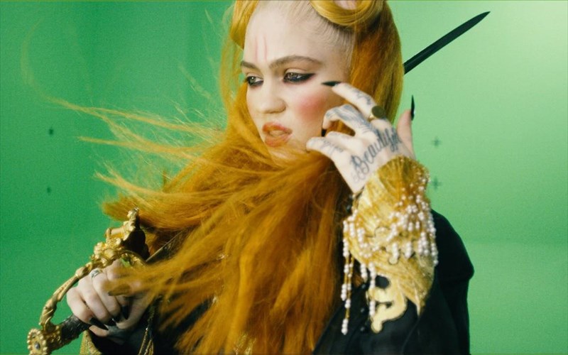 skinothetiste-to-neo-binteoklip-tis-grimes