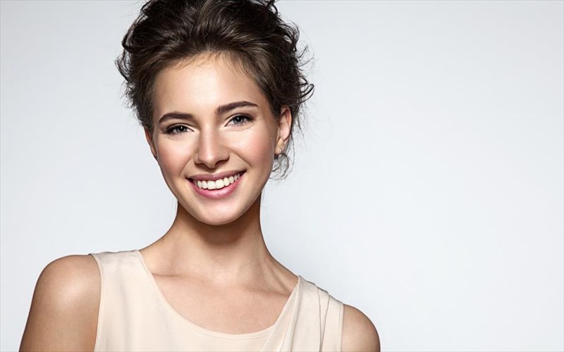 auta-ta-beauty-brands-sumballoun-sti-maxi-enantia-ston-koronoio