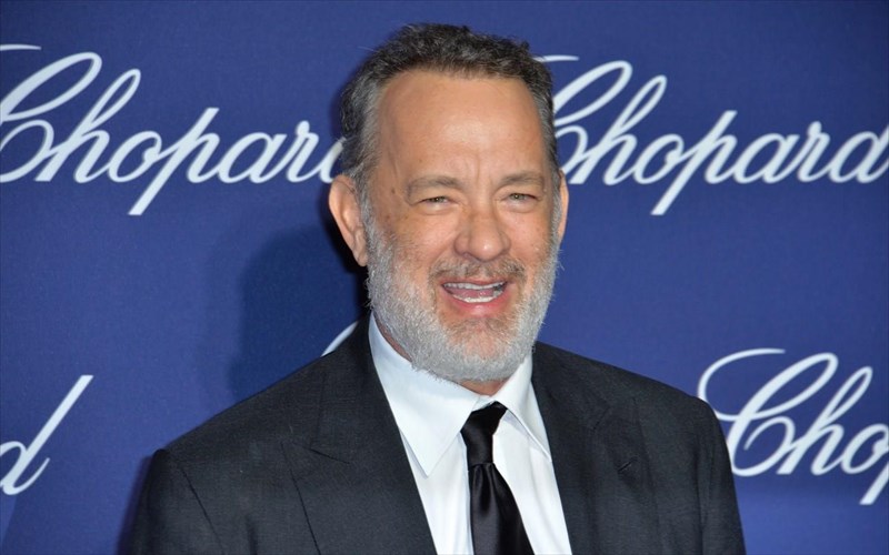 proti-dimosia-emfanisi-tou-tom-hanks-meta-tin-peripeteia-tou-me-ton-koronoio