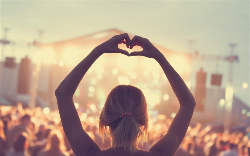 i-epistrofi-tis-kanonikotitas-ston-xoro-tis-mousikis-tha-kathusterisei