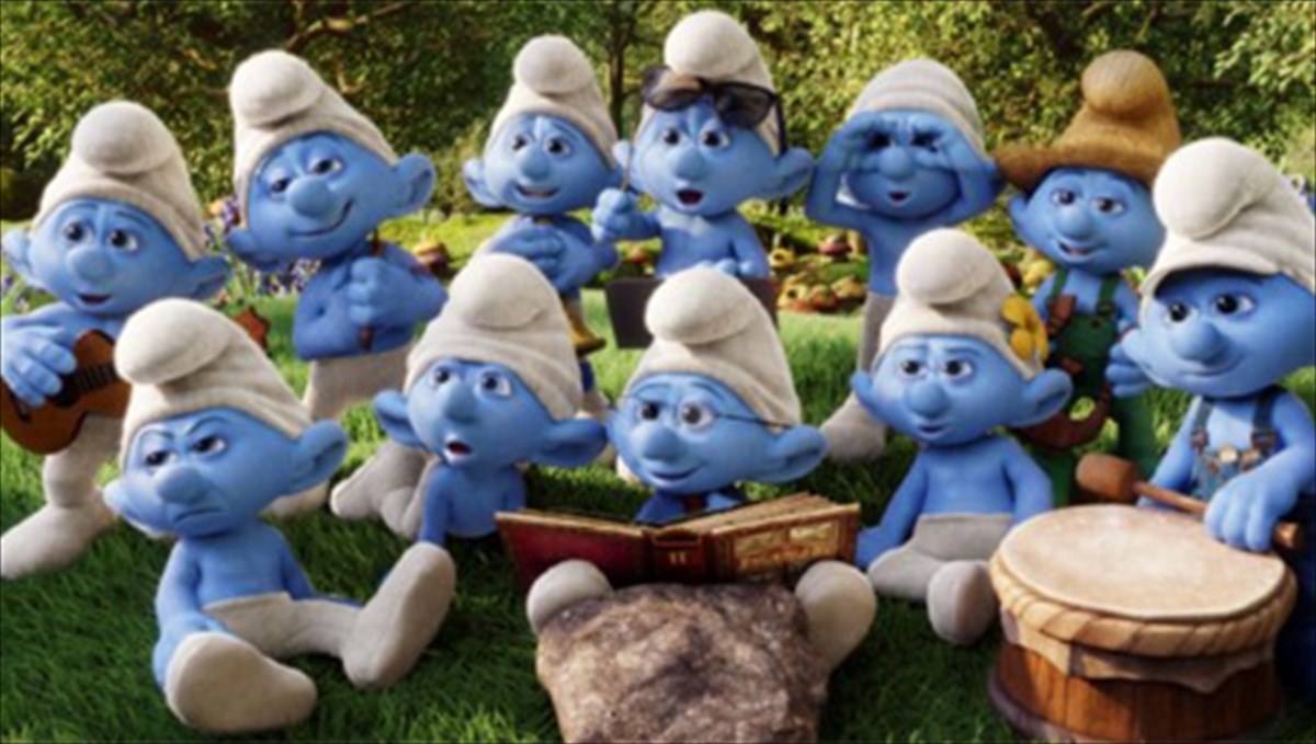 i-stroumfita-paei-parisi