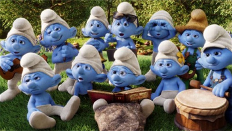 i-stroumfita-paei-parisi