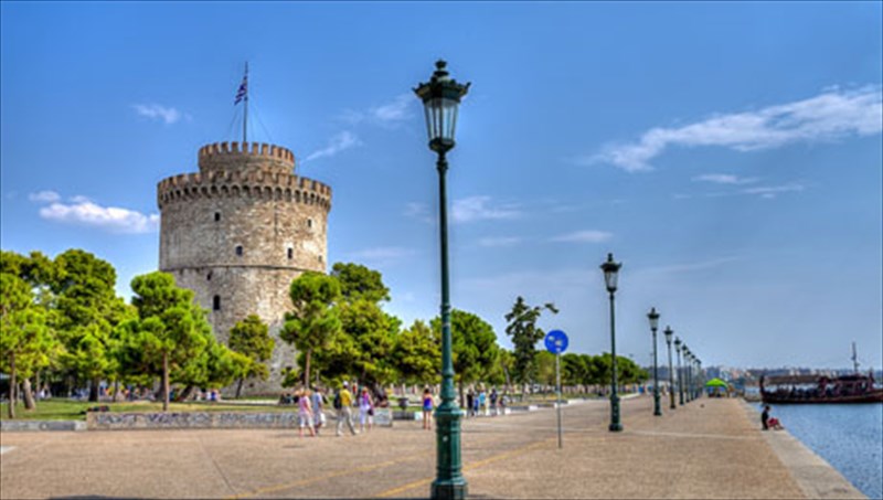 thessaloniki-i-sugxroni-sumproteuousa-me-ti-filokseni-agkalia-sugxroni-sumproteuousa-me-ti-filokseni-agkalia