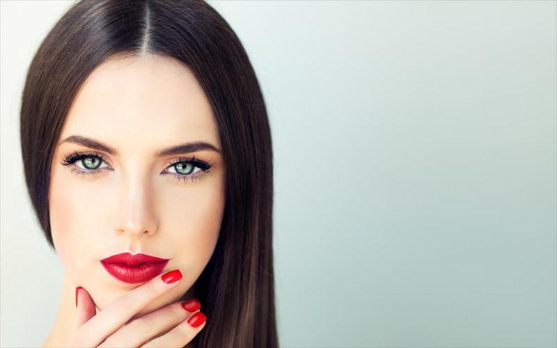 ta-mustika-pou-prepei-na-uiothetisete-gia-na-apoktisete-tin-epidermida-ton-oneiron-sas